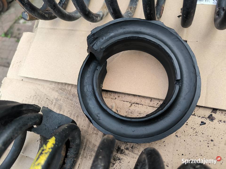 Fiat 125p FSO sprężyny zawieszenia przód osobowe Sprężyny zawieszenia Stalowa Wola