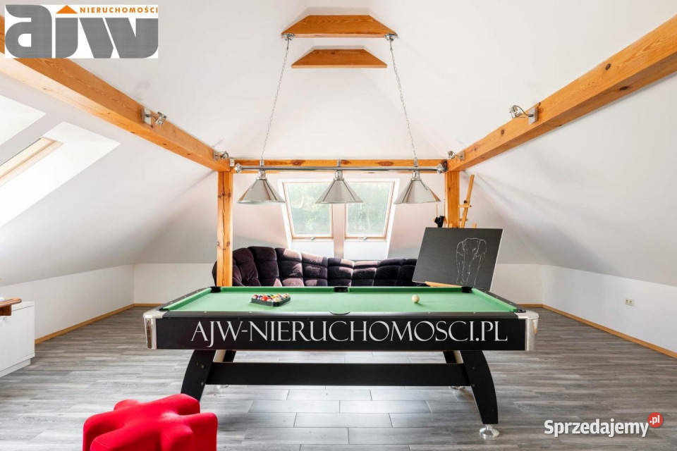 Sprzedaż domu wolnostojącego Osieck 560m2