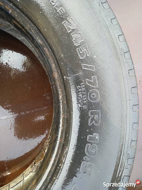 OPONA 24570 R195 MICHELIN XZE 2 PRZÓD BIEŻNIK 245 Rzędowice