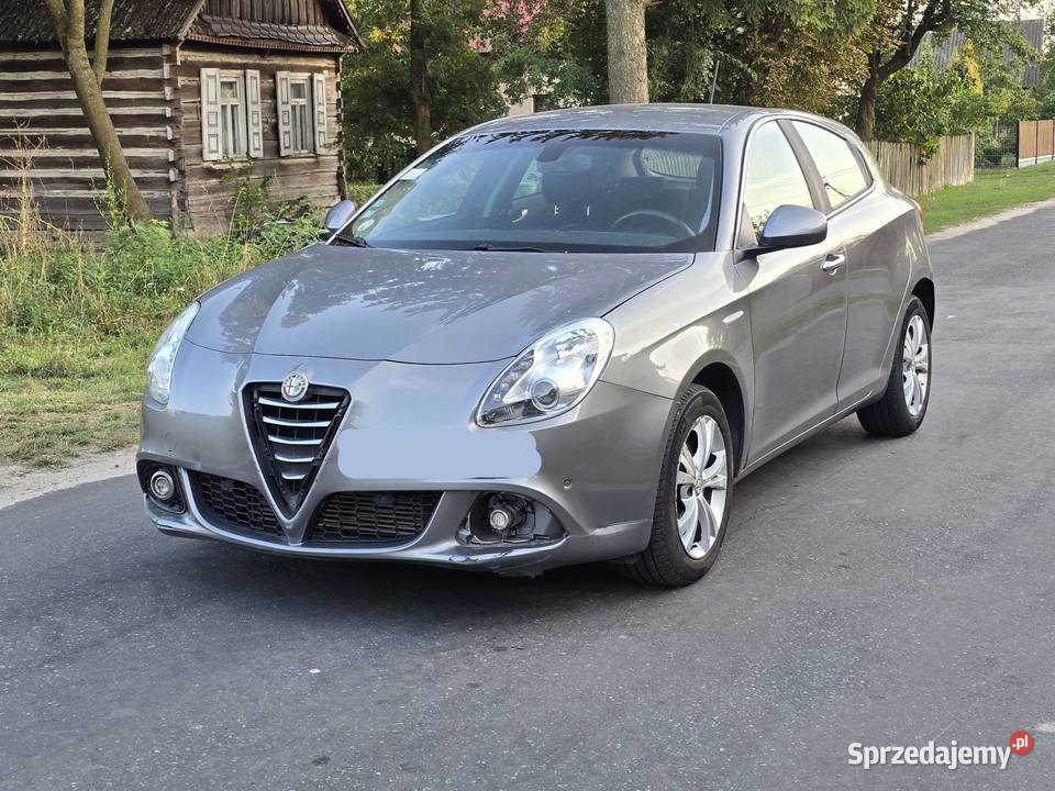 Alfa Romeo Giulietta 16 diesel 133 manual FICHE uszkodzony