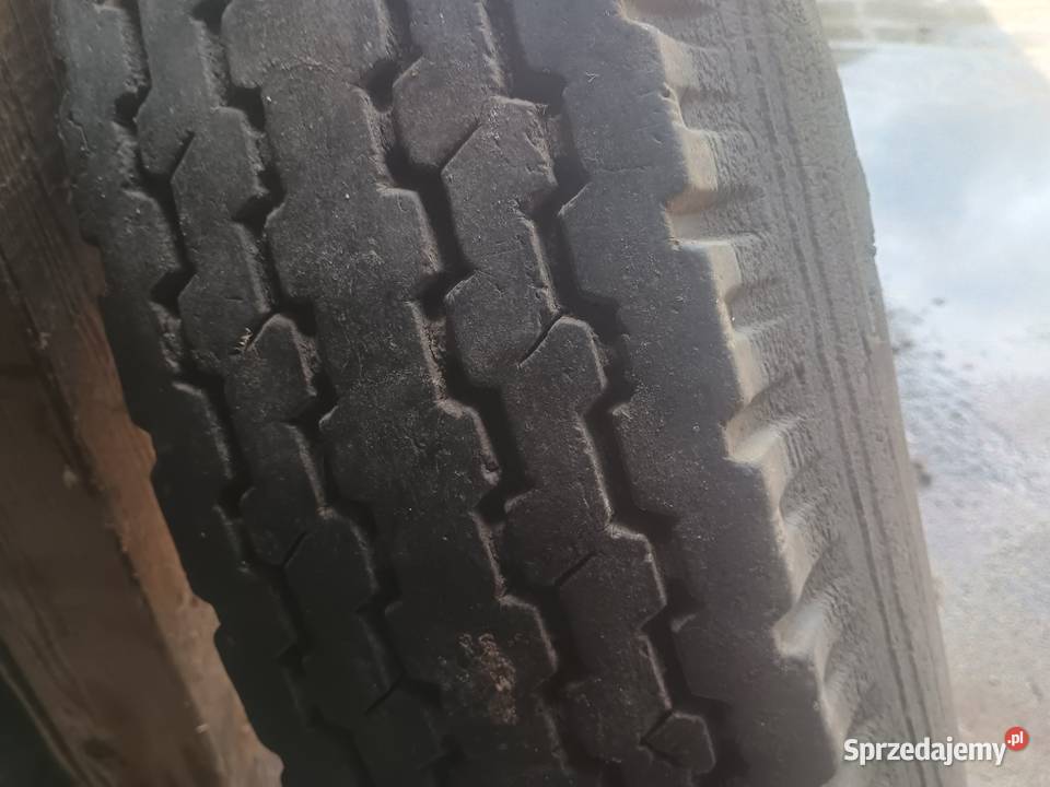 Sprzedam opony 82520