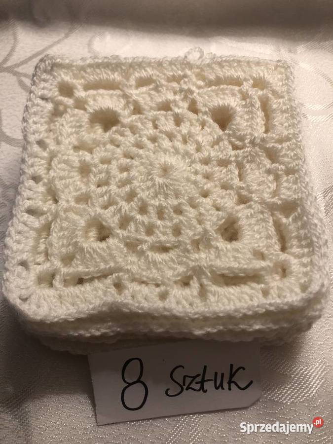 kwadraty Babuni na szydełku poduszki narzuty Zegrze