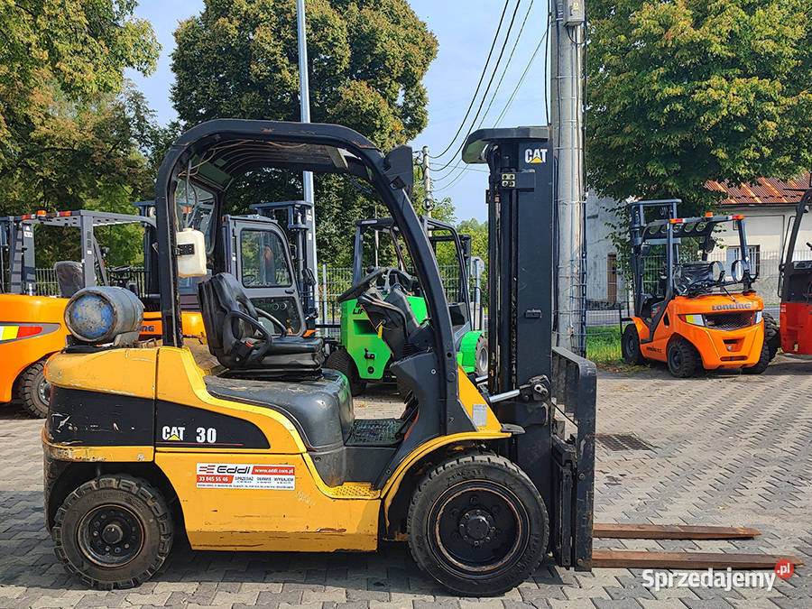 Wózek widłowy Caterpillar GP30N hilo 325 m 3 Kęty