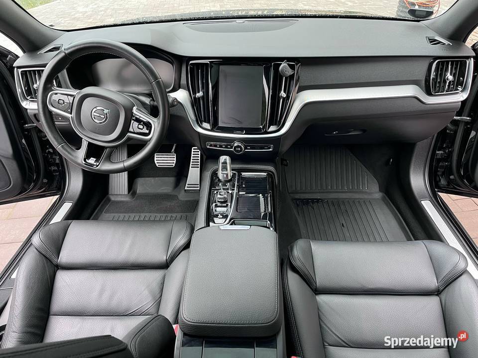 Volvo V60 T8 Rdesign Plugin hybrid 2019r Kasina Wielka