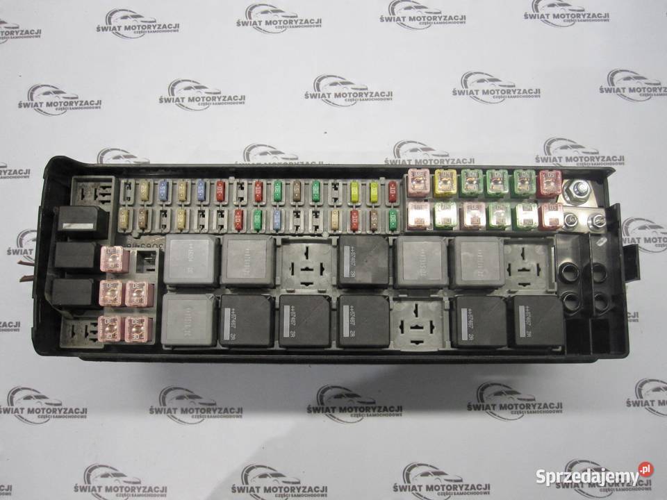 LAND ROVER DISCOVERY III 08r skrzynka Skrzynki bezpieczników sprzedam