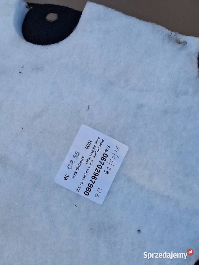 MASERATI GRANTURISMO NADKOLE LEWY TYŁ LEWE TYLNE Bieleń