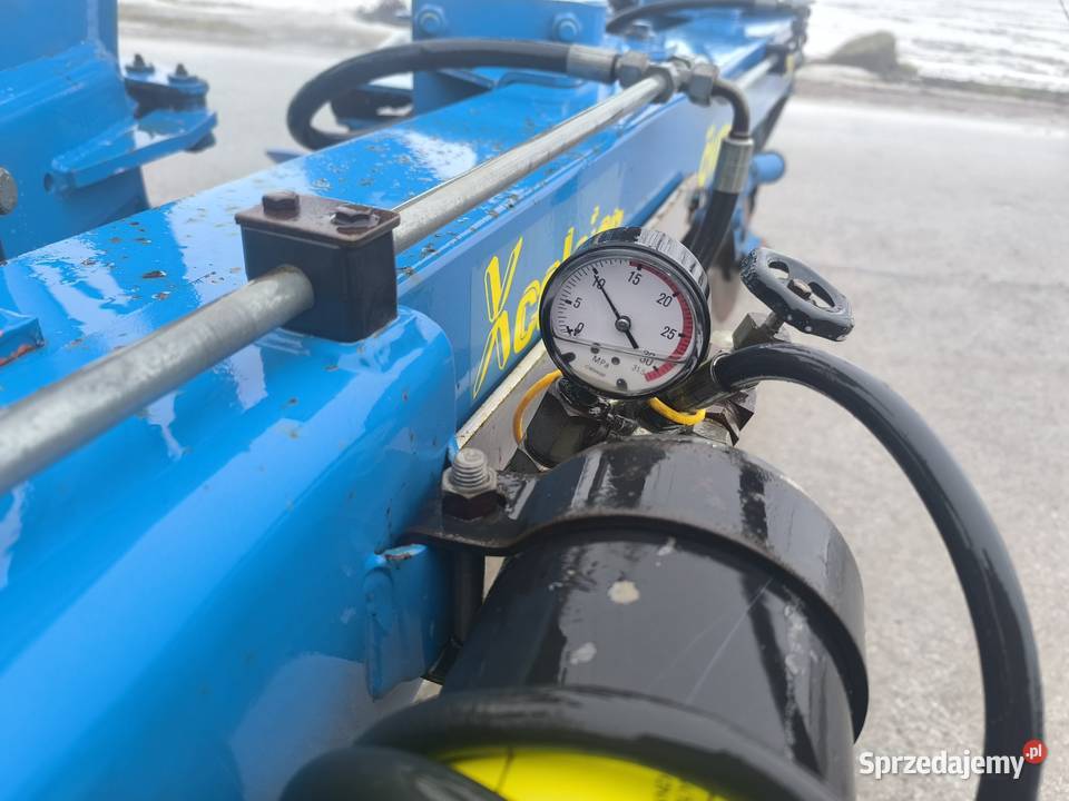 Pług 4 skibowy obrotowy Overum CX Xcelior 45 Non nieuszkodzony Pługi łódzkie Kutno