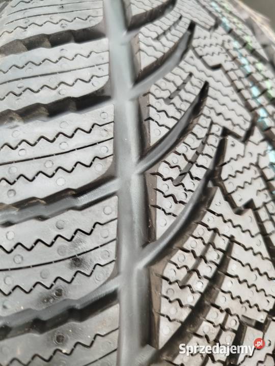 A54 Opony nowe zimowe 2056016 PLATIN