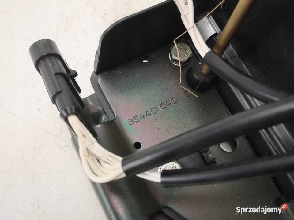LAMPA PRAWY PRZÓD IVECO EUROCARGO 20022008 NOWA
