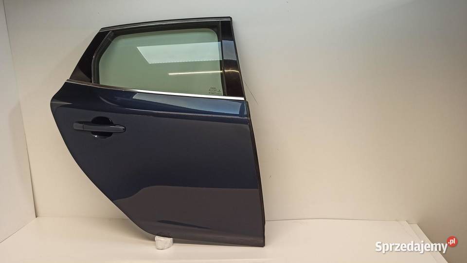 VOLVO V40 II DRZWI PRAWY TYŁ 498 sprzedam