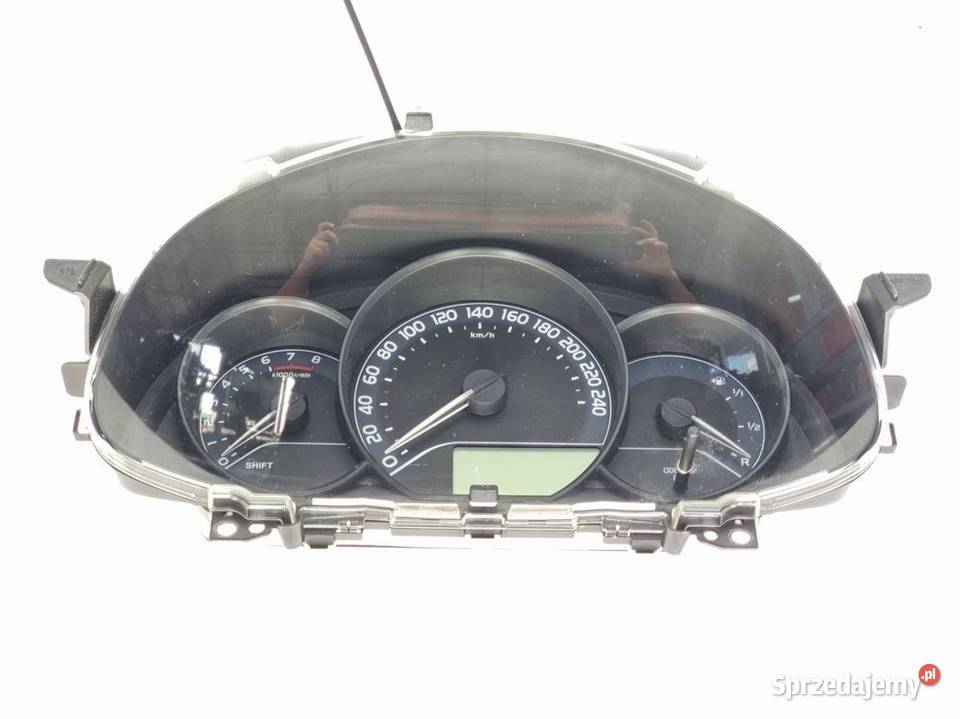 LICZNIK ZEGAR TOYOTA AURIS II LIFT 83800F2210 Lipno