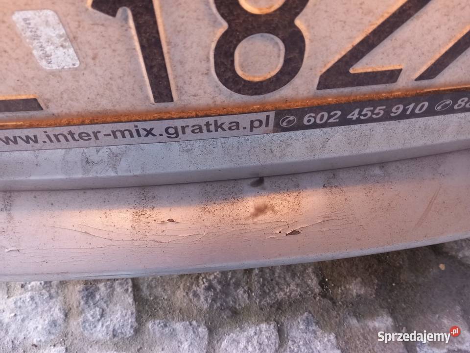 VW Touran 16 TDi 105 2011r 7 osobowy srebrny Konin