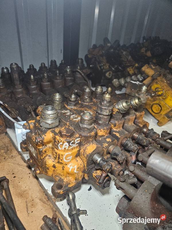 Rozdzielacz hydrauliczny tylni 5 sekcji Case Gdynia