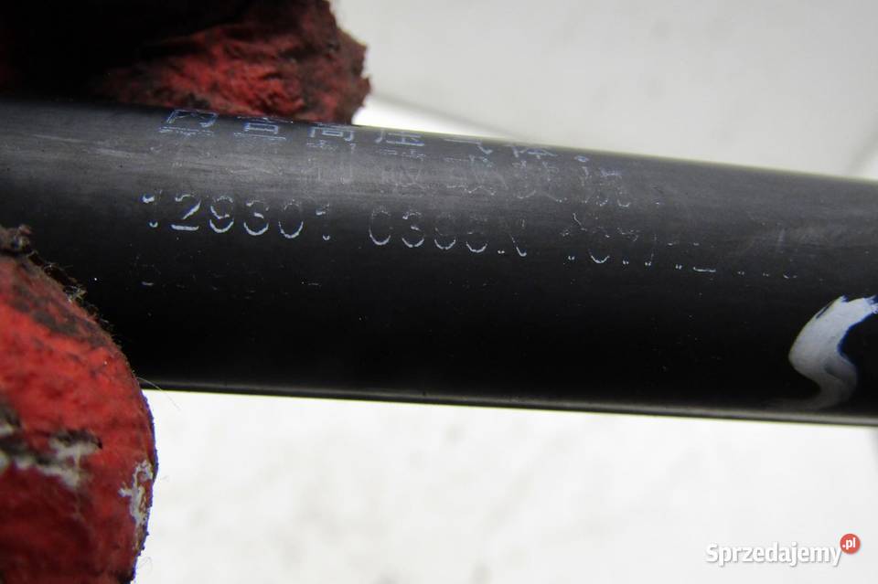 SIŁOWNIK KLAPY BAGAŻNIKA LEWY LEWE TOYOTA YARIS