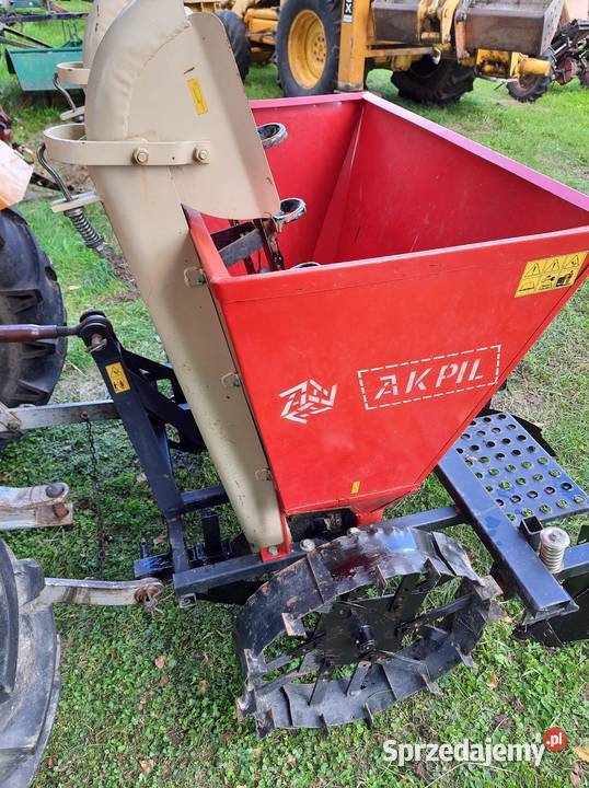 Sadzarka do ziemniaków Akpil nowa Bucze sprzedam