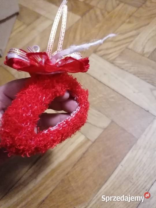 Gumka czerwona z kwiatem