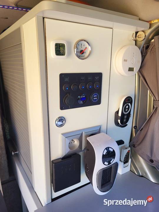 Kamper bus stan renault trafic Rok produkcji 2008 Słupsk