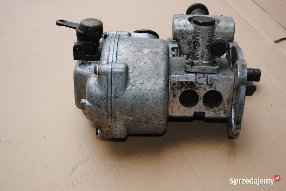 Pompa wtryskowa Ursus c325c328