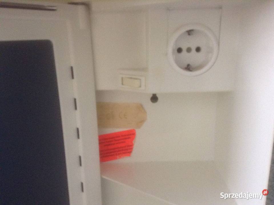 Szafka łazienkowa do zawieszenia z lustrami i Półki łazienkowe Opole