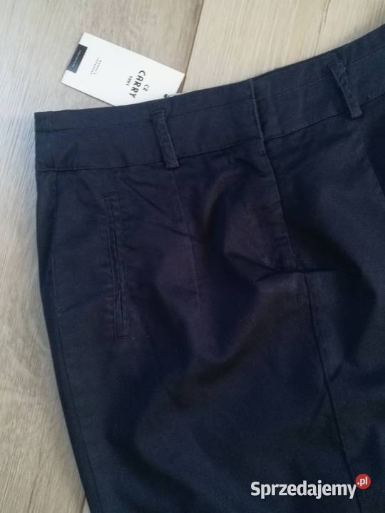 Nowa spódnica ołówkowa do kolan na podszewce sprzedam