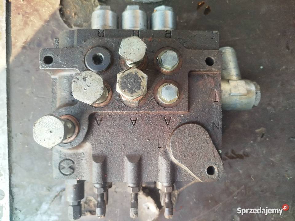 Rozdzielacz hydrauliczny wózek widłowy bułgar Pozostałe Iłża sprzedam