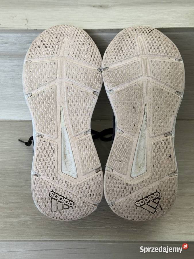 Buty Adidas Galaxy 6 GW4132 r39 Łódź