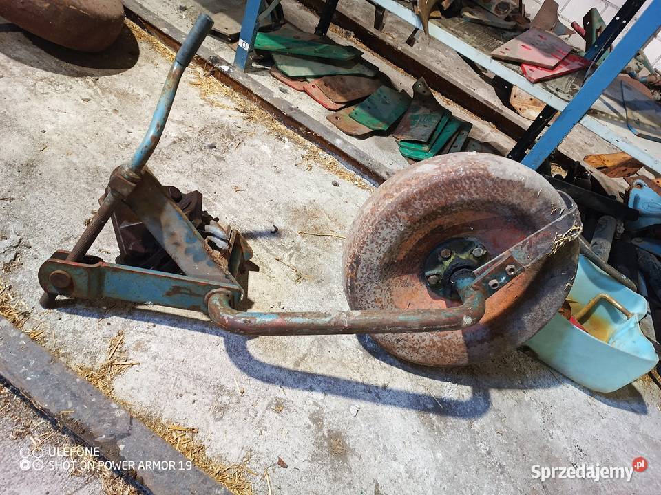 Części Overum stopa grządziel belka odkladn Czernice Borowe sprzedam