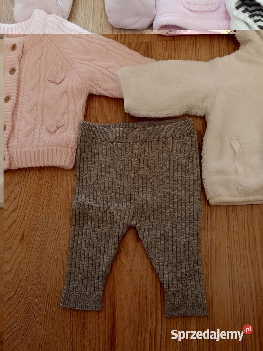 Zestaw ubranek niemowlęcych 03 miesiące 5662 Kombinezony i śpiworki pomorskie Rumia