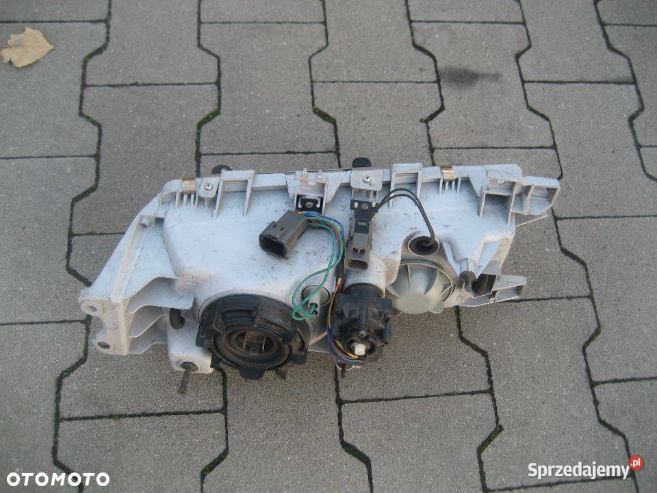 nissan primera p10 9095r lampa przód prawa Rakoniewice