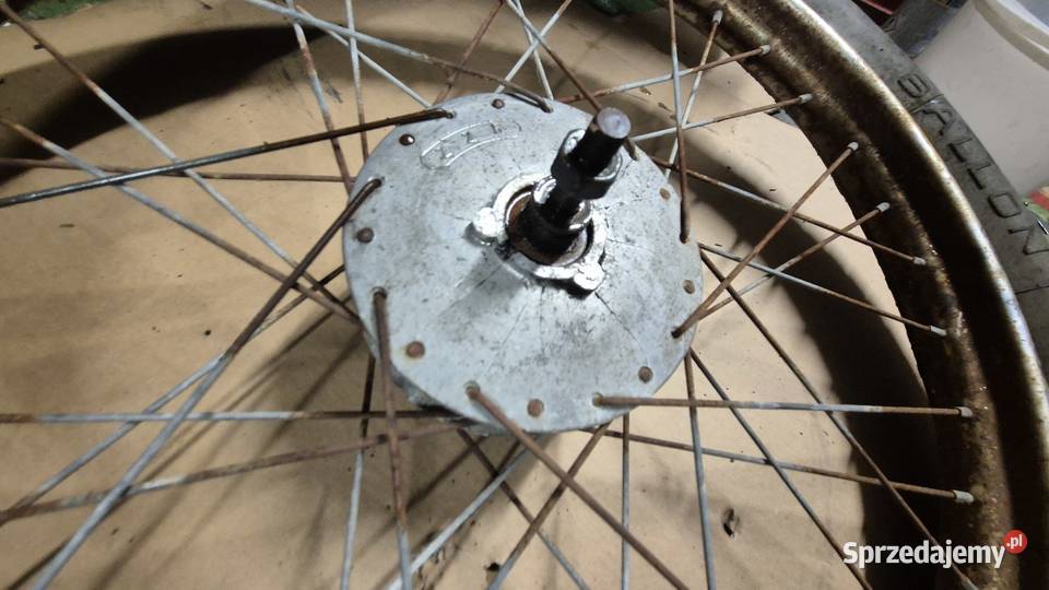 Komar koło przednie