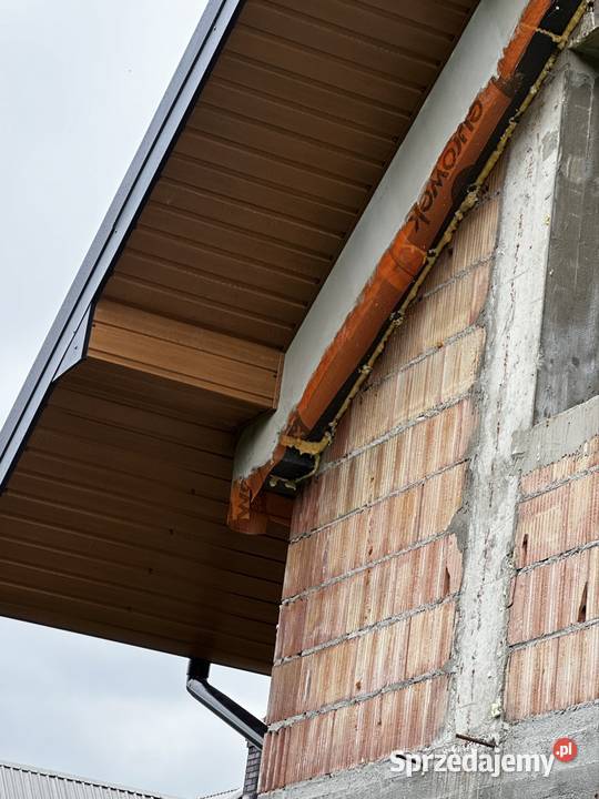 Montaż podbitek Blacha drewno Podbitki dachowe