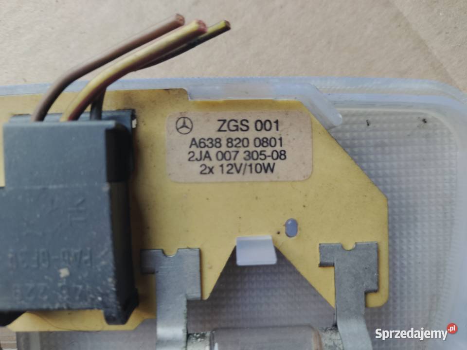 LAMPKA WNĘTRZA PODSUFITKI KABINY MERCEDES VITO Kamień-Kolonia