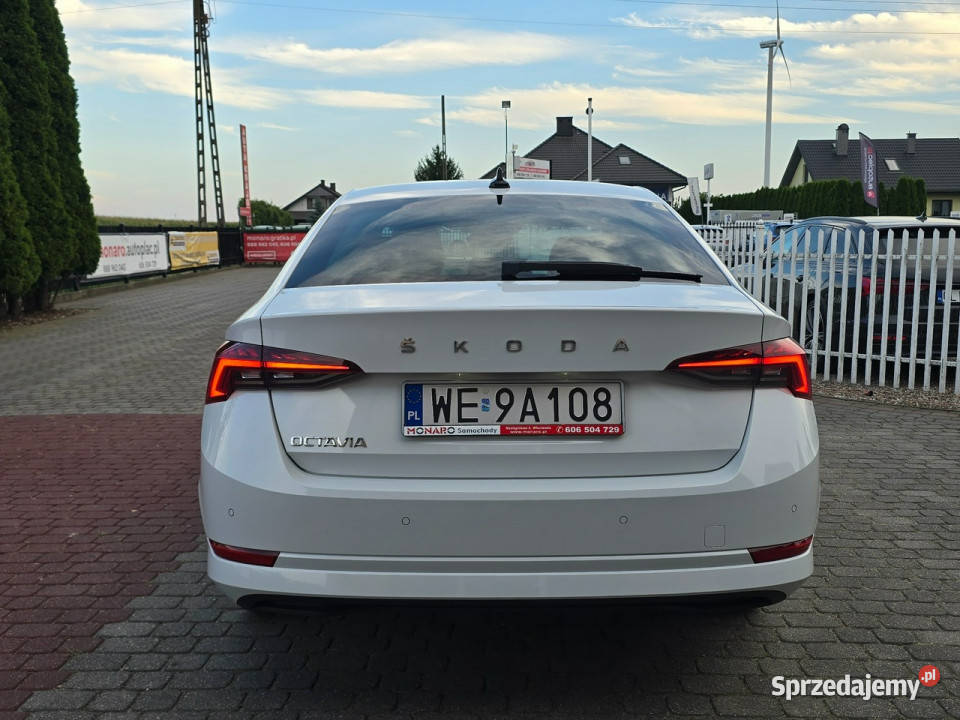 koda Octavia AMBITION 15 TSI 150 Salon Polska lakier metallic Nasiegniewo