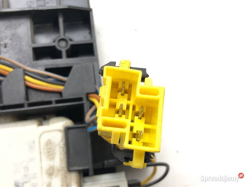 ZAMEK KLAPY TYŁ OPEL VECTRA C SedanLimuzyna 0209 osobowe Zamki, wkładki i kluczyki sprzedam