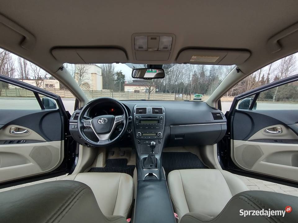 Toyota Avensis 2011 18 Lpg Łódź sprzedam