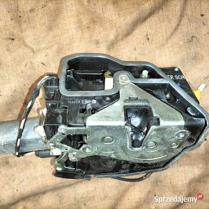 Zamek SOFT CLOSE drzwi prawych tylnych BMW E65 Poręba