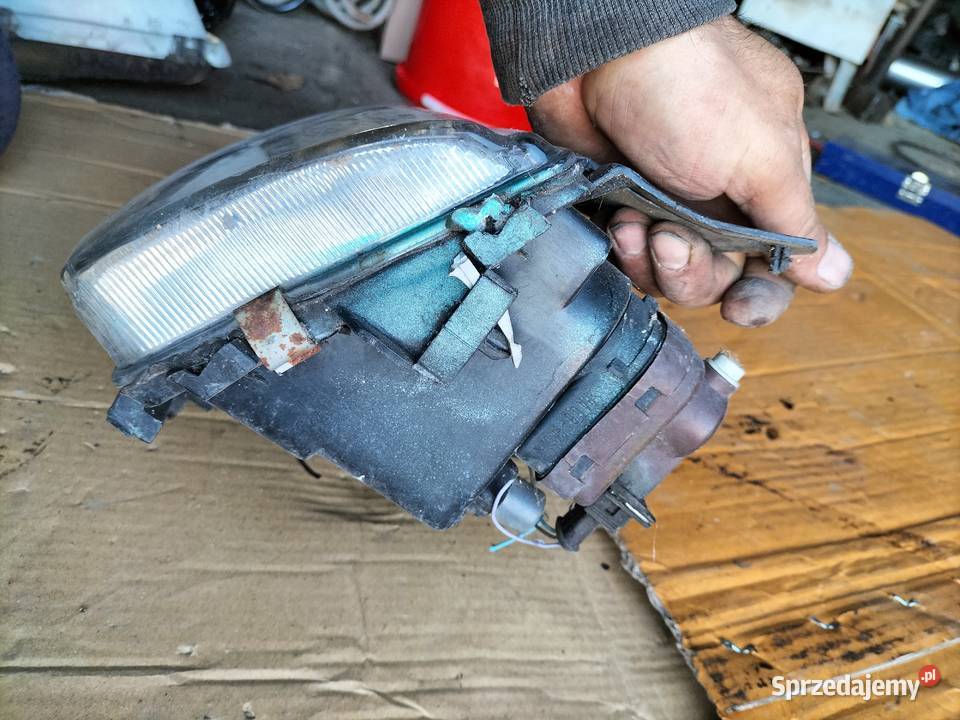 LAMPA LEWA PRZEDNIA Citroen Saxo 5521106L