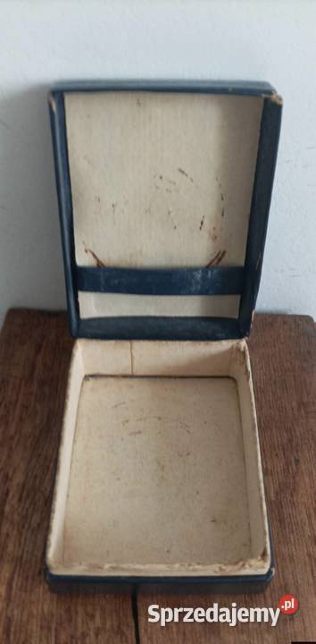 Etui zegarka z 1956r Etui Dzierżoniów