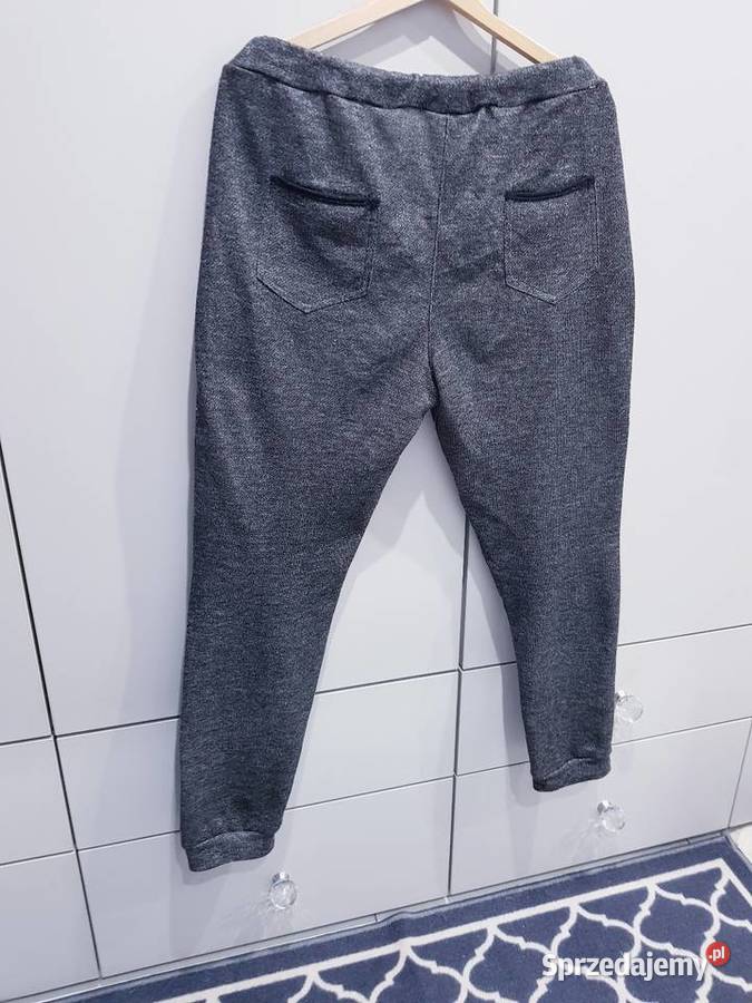 Spodnie dresowe z małym defektem Dąbrowa Górnicza
