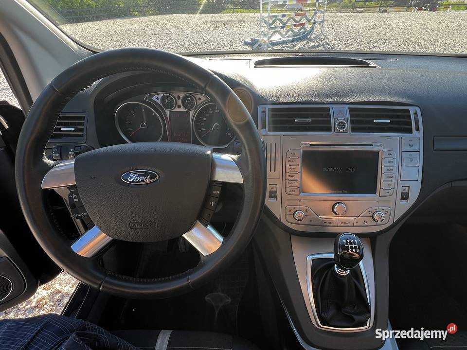 Ford Kuga Titanium 20 TDCI prod 2011 przebieg śląskie