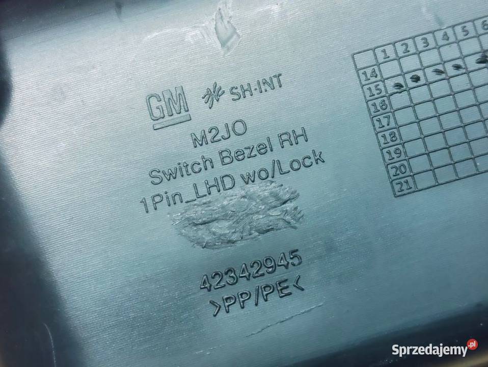 Przełącznik Szyby Prawy Przód Opel Karl 42342945 Pleszew