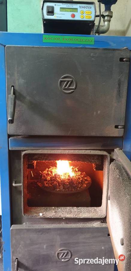 Kocioł z podajnikiem Zębiec KWP 25KW