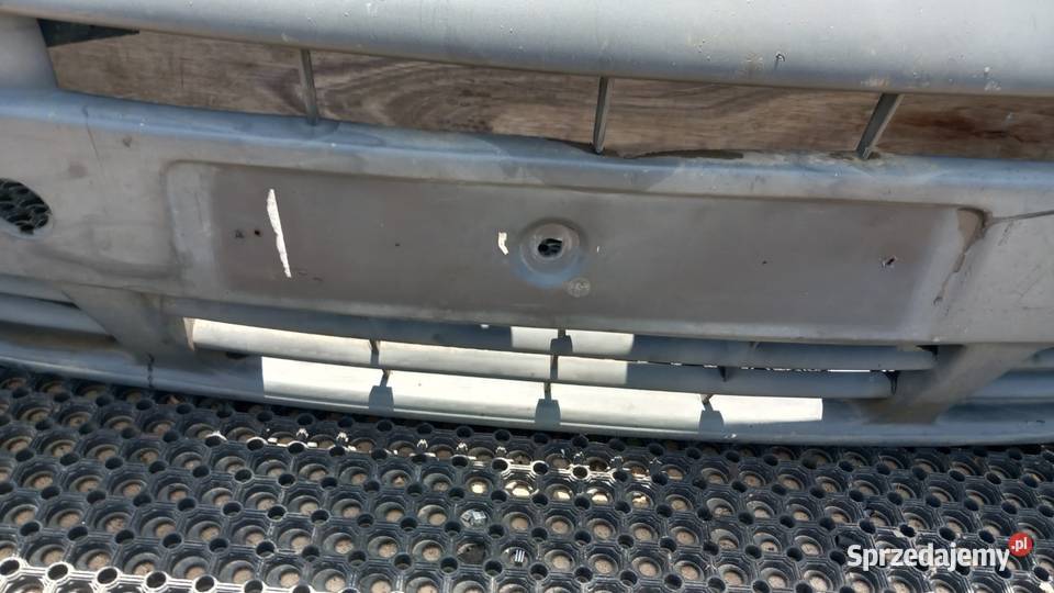 TRAFIC II VIVARO A ZDERZAK PRZÓD osobowe wielkopolskie Zbierkowo