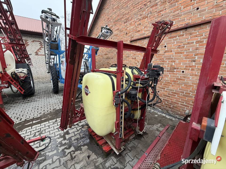 Opryskiwacz Hardi 1000 l 12 m nieuszkodzony Zawieszane Dawidy sprzedam
