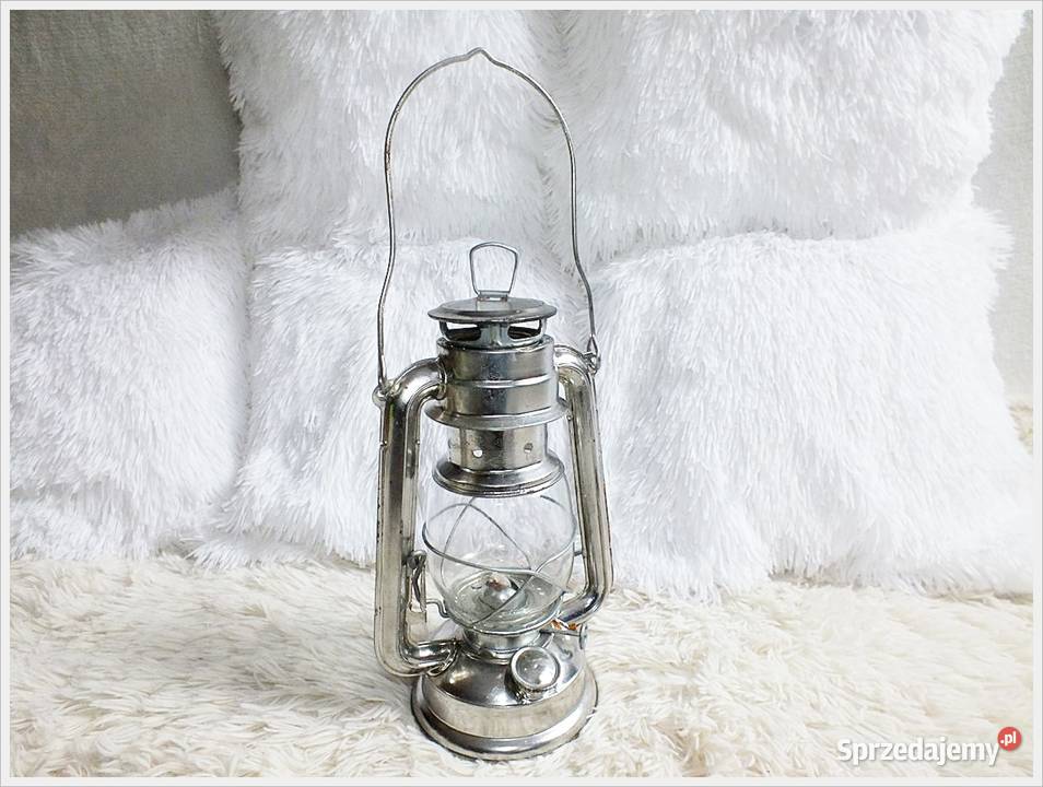 Lampa naftowa SREBRNA Piękna i sprawna do użytku inny kolor sprzedam