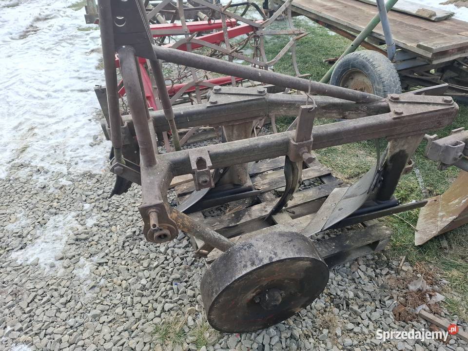 Sprzedam pług grudziądz 2 skibowy duży Trzcinica