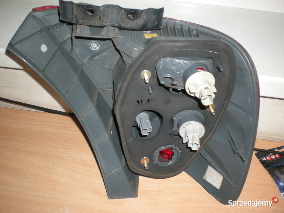 sprzedam lampe tylną honda civic sprzedam