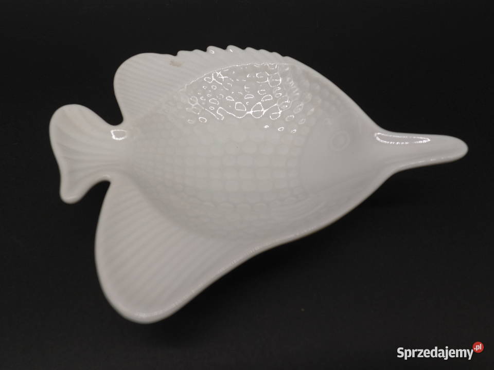 Porcelanowa biała paterka KAISER w kształcie Raszków