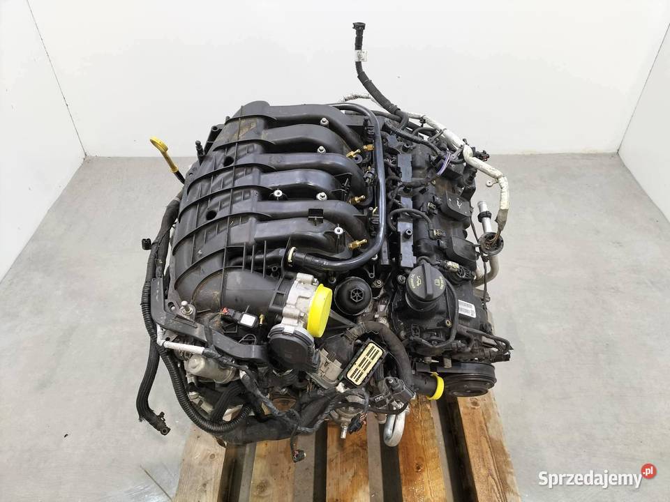 SILNIK KOMPLETNY BENZYNA P68233205AF 36 V6
