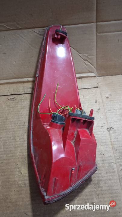 PEUGEOT 607 I SEDAN LAMPA TYŁ PRAWA osobowe Zbierkowo sprzedam